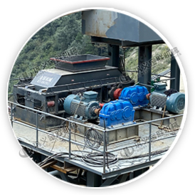 大型直連對輥破碎機現場圖片