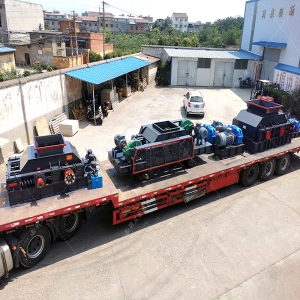 中小型對輥破碎機發貨3臺發往非洲馬達加斯加