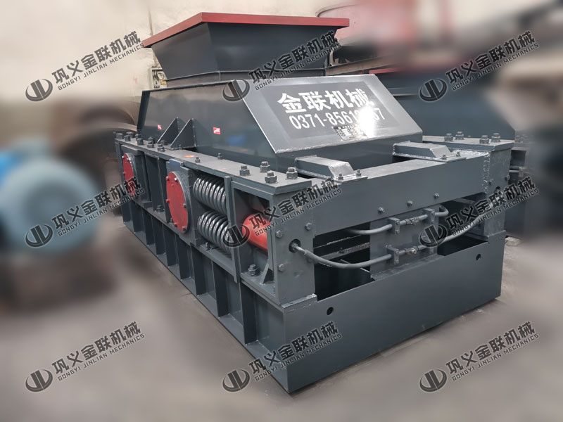 大型彈簧式對輥制砂機設備發貨圖片