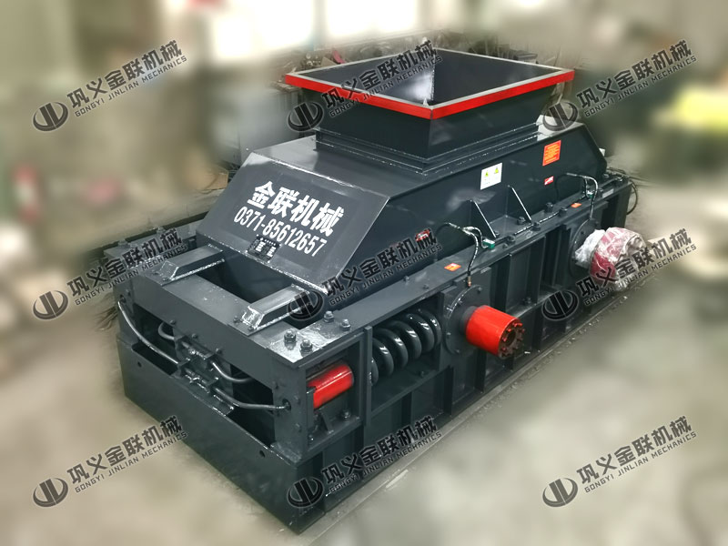 1000x700型半自動對輥式破碎機發貨圖片
