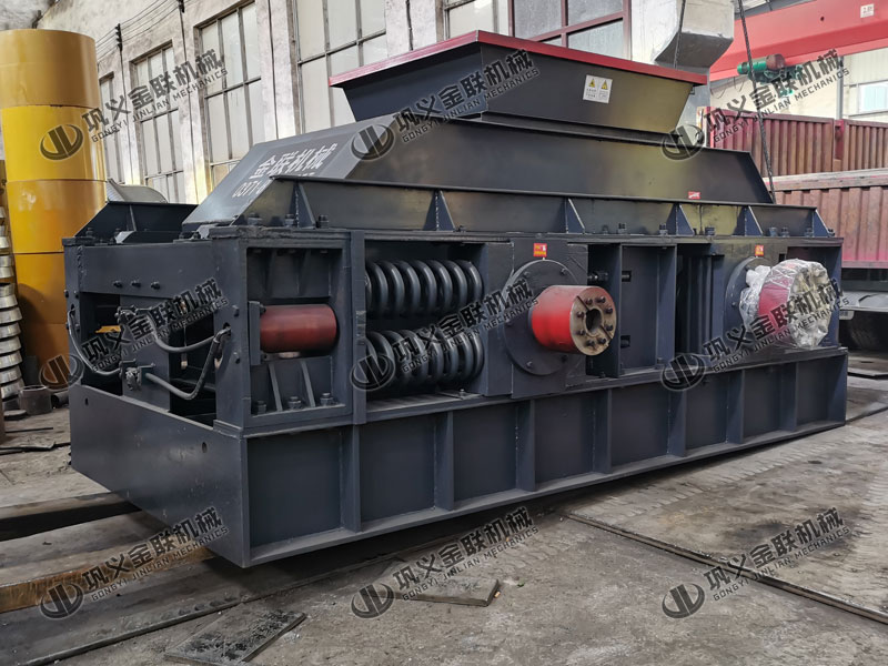 2PG1500x1000大型對輥式制砂機發貨圖片