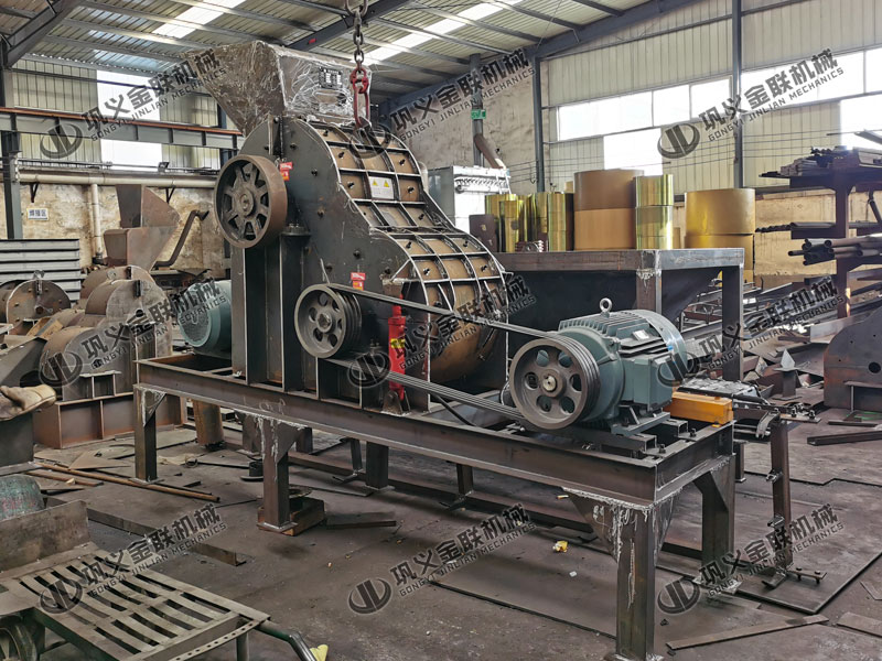 SCF中型無篩底雙級破碎機設備發貨圖片