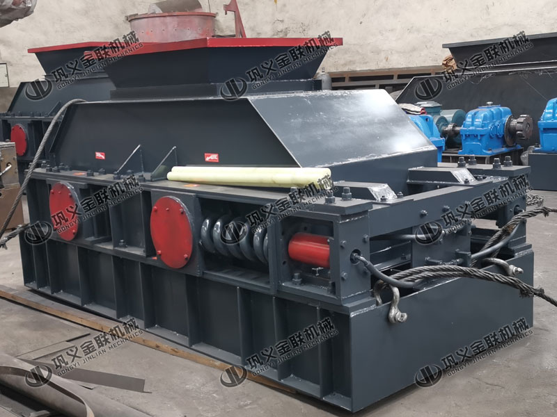 時產100噸花崗巖制砂機多少錢一臺，可以選擇的型號多嗎？