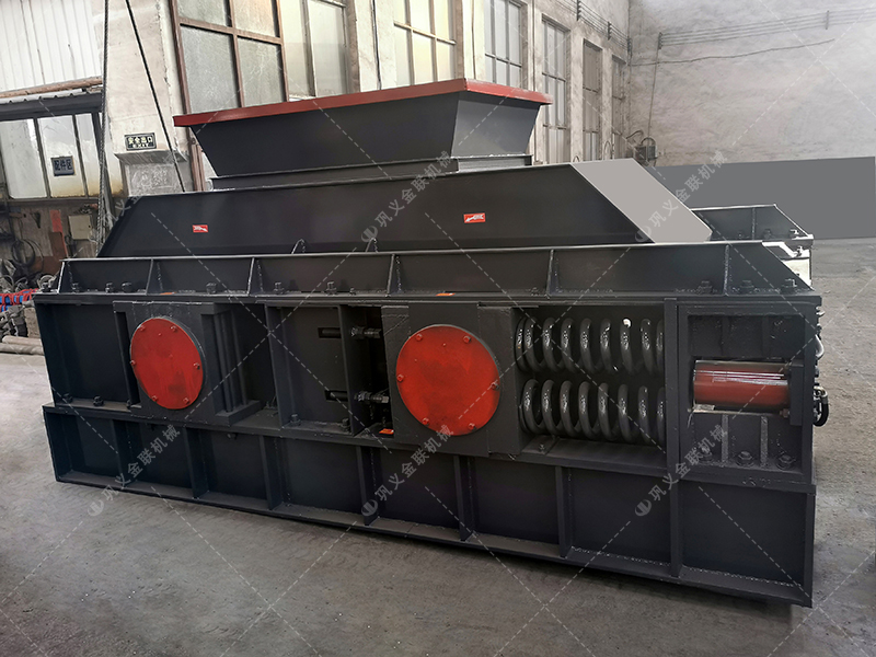 2PG1510直連式大型對輥破碎機設備發往福建