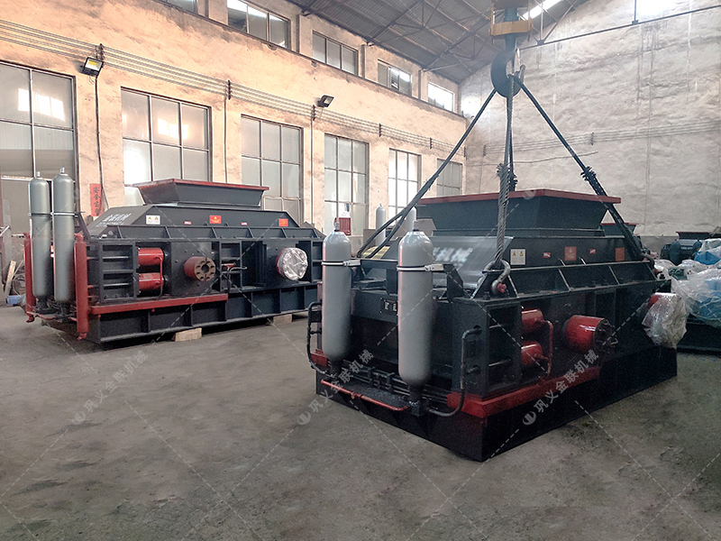 2PG1208液壓對輥破碎機-對輥式制砂機發往甘肅