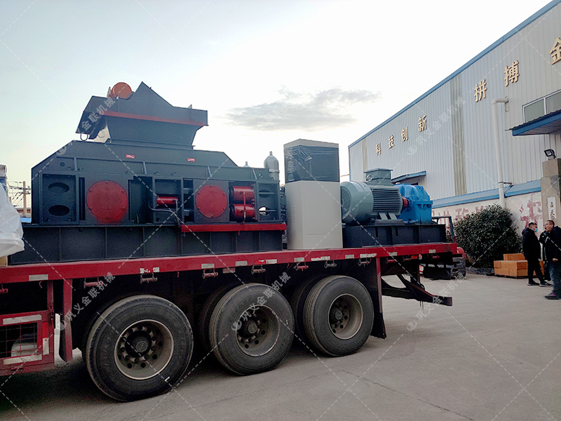 2PG1208液壓對輥破碎機-對輥式制砂機發往甘肅