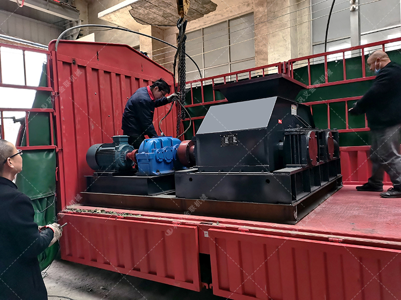 2PG800x600對輥破碎機發貨圖片_發往廣東連州_破碎石英石