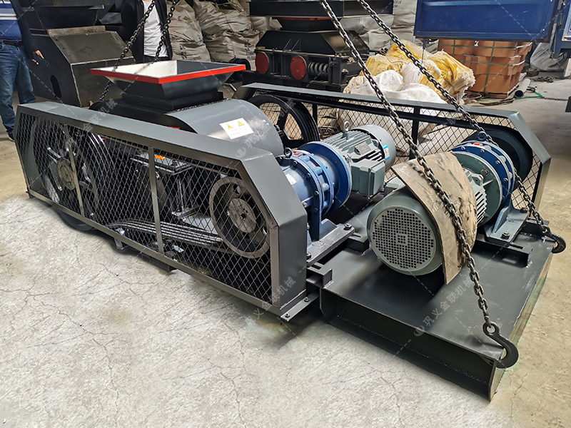2pgc小型雙齒輥破碎機發貨圖片_發往四川攀枝花_粉碎焦炭