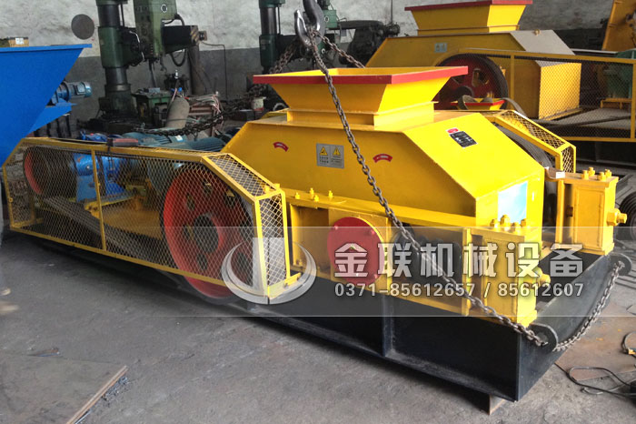 2PG750x500中型鵝卵石制砂機